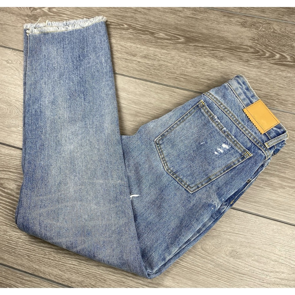 Avec Les Filles Women's Light Wash Distressed Button Fly Jeans Blue Size 27